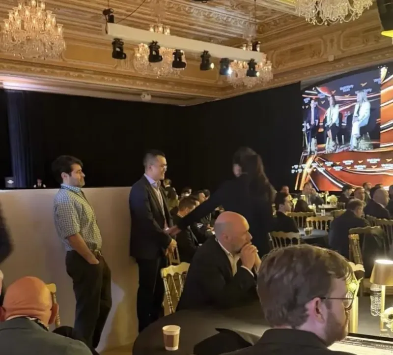 🗽 CZ Makes First US Visit After Prison Term